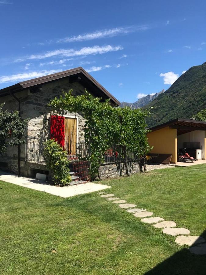 La Casetta Di Biancaneve Valtellina E Lago Di Como Dubino Kültér fotó