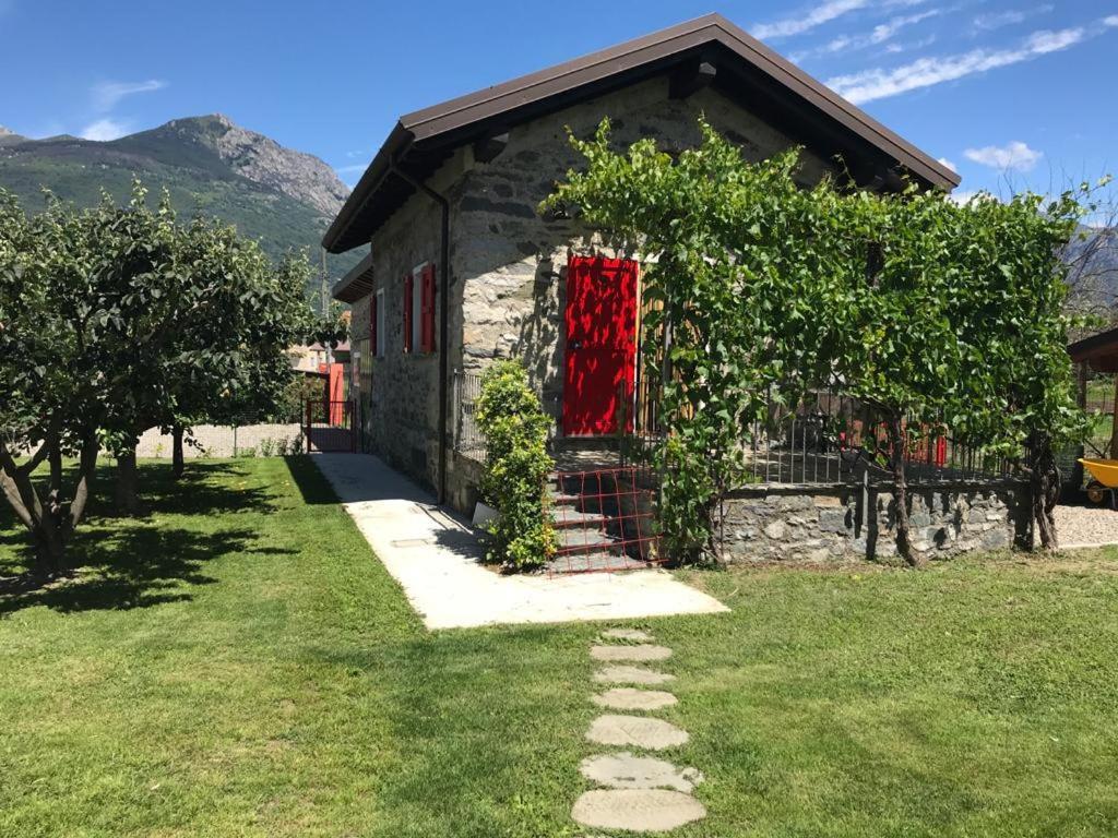 La Casetta Di Biancaneve Valtellina E Lago Di Como Dubino Kültér fotó